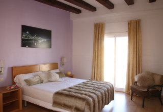 Apartamentos Mh Plaza