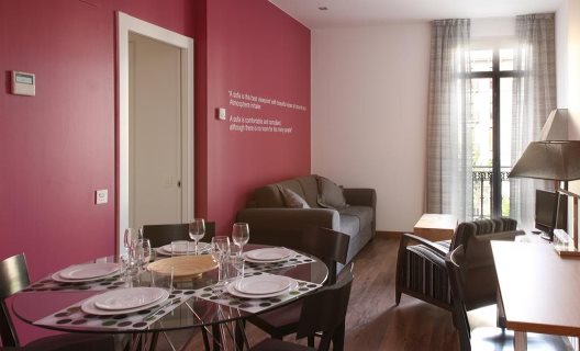 Apartamentos Mh Suites
