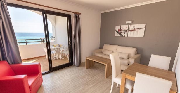 Apartamentos Midas
