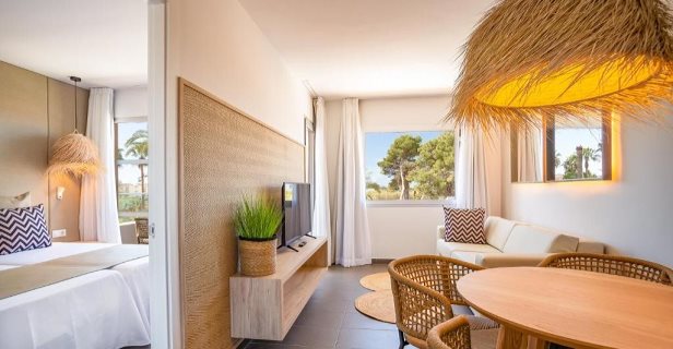 Apartamentos Migjorn Ibiza Suites Spa