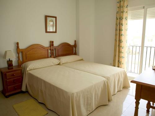 Apartamentos Miguel Angel