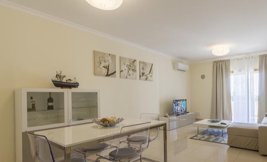 Apartamentos Millennium Plaza