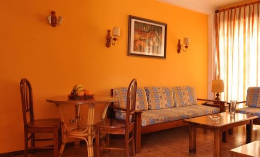 Apartamentos Montemayor