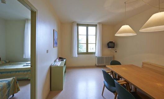 Apartamentos Montserrat Abat Marcet