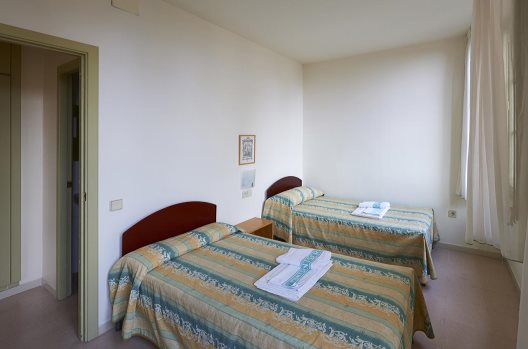 Apartamentos Montserrat Abat Marcet