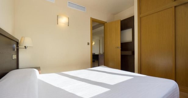 Apartamentos Ms Puerto Marina