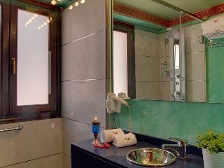 Apartamentos Muralla Ziri