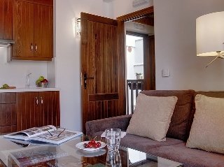 Apartamentos Muralla Ziri