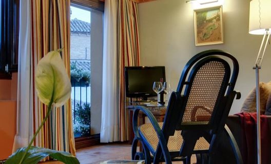 Apartamentos Muralla Ziri