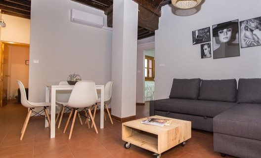Apartamentos Nahira Suites 3000
