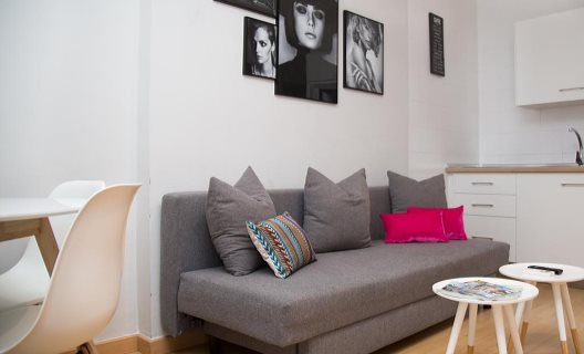 Apartamentos Nahira Suites 3000