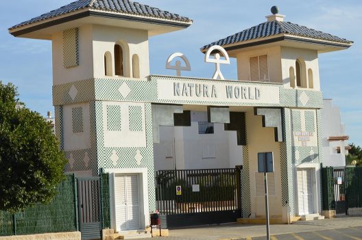 Apartamentos Natura World