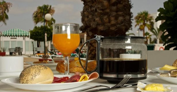 Apartamentos Nazaret Sol