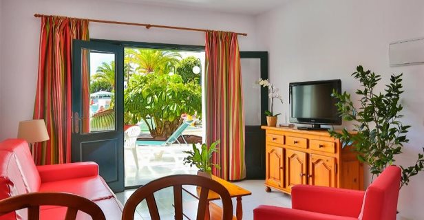 Apartamentos Nazaret Sol