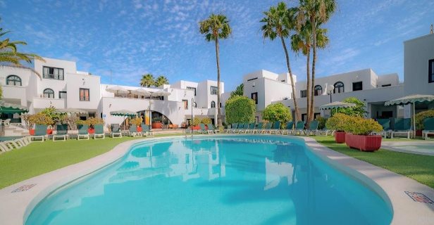 Apartamentos Nazaret Sol