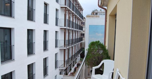 Apartamentos Neptuno Calella