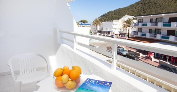 Apartamentos Oasis Sa Tanca