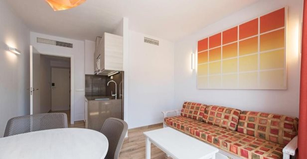 Apartamentos Oasis Sa Tanca