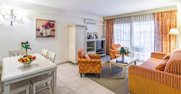 Apartamentos Ona Garden Lago