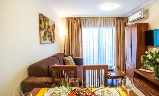 Apartamentos Ona Jardines Paraisol
