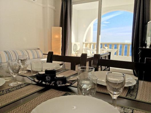 Apartamentos Orange Colom Seaside