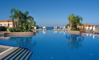 Apartamentos Pafian Sun Holiday Village