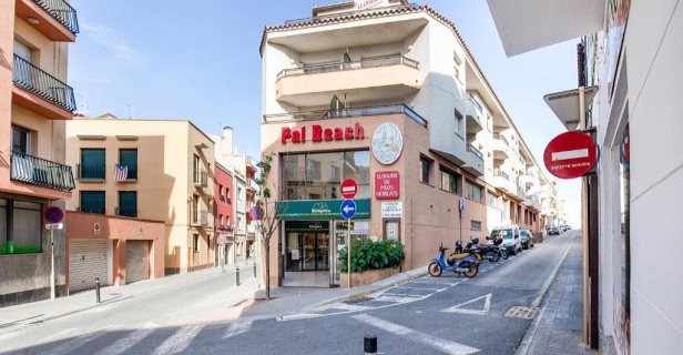 Apartamentos Pal Beach