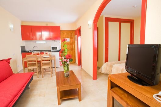 Apartamentos Palmera Mar