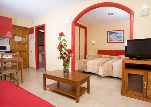 Apartamentos Palmera Mar