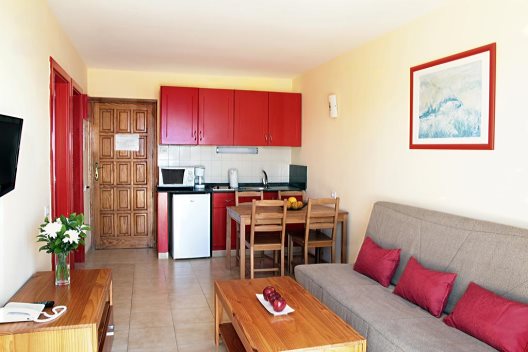 Apartamentos Palmera Mar