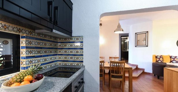 Apartamentos Pedras Da Rainha
