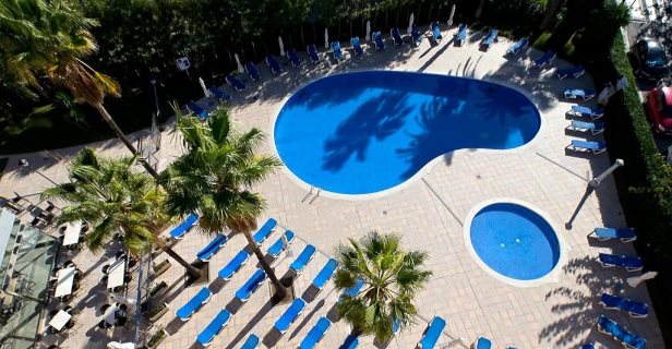 Apartamentos Pineda Park
