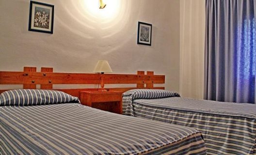 Apartamentos Pinos Playa