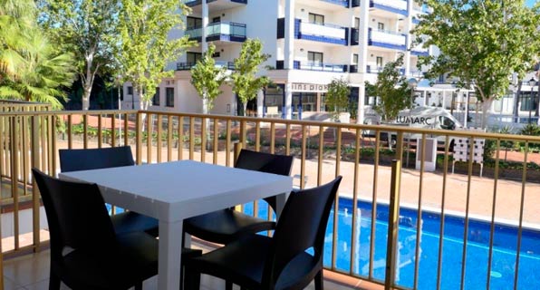 Apartamentos Pins Marina