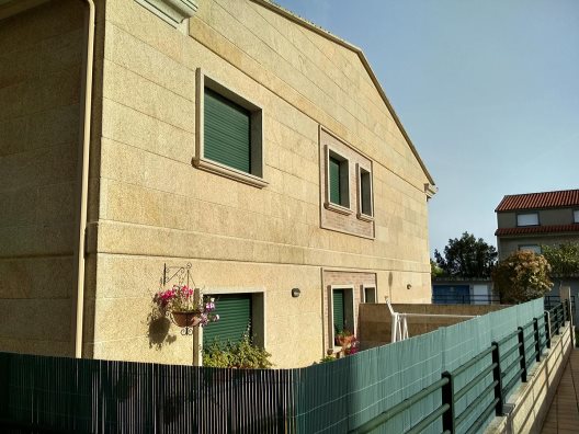 Apartamentos Playa De La Lanzada 3000