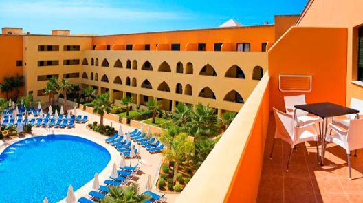 Apartamentos Playamarina