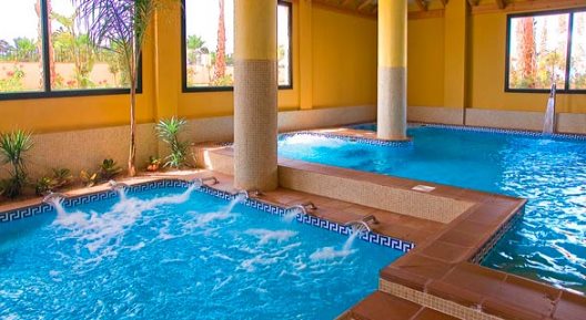 Apartamentos Playamarina