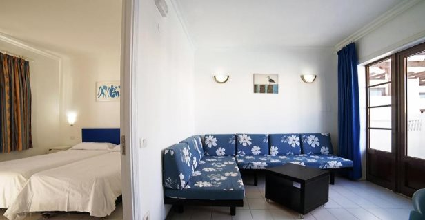 Apartamentos Plaza Azul