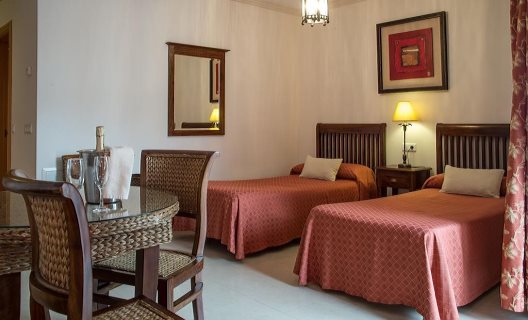 Apartamentos Plaza Cavana