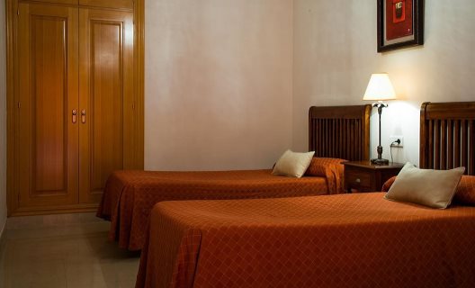 Apartamentos Plaza Cavana