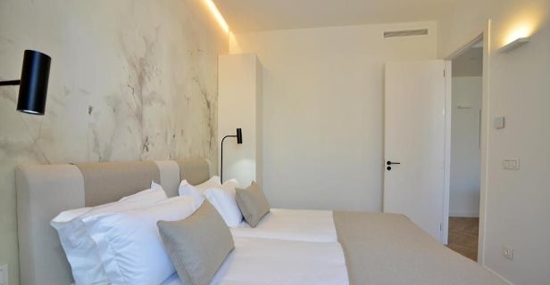 Apartamentos Plaza Mina Suites