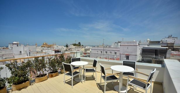 Apartamentos Plaza Mina Suites