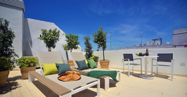 Apartamentos Plaza Mina Suites