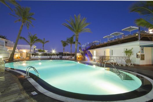 Apartamentos Plus Fariones