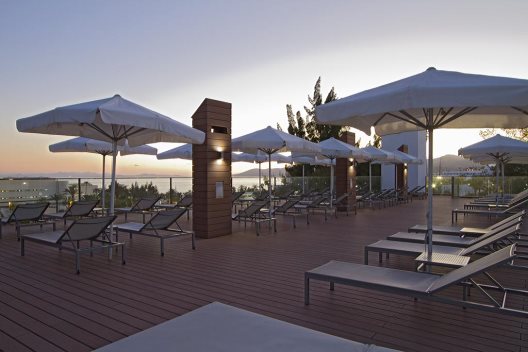 Apartamentos Plus Fariones