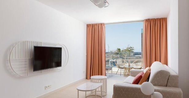 Apartamentos Plus Fariones Habitat