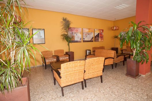 Apartamentos Poniente
