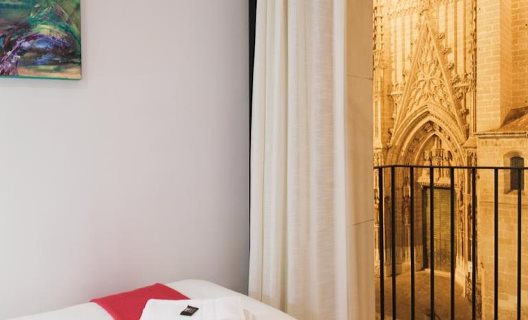 Apartamentos Puerta Catedral Suites Sevilla