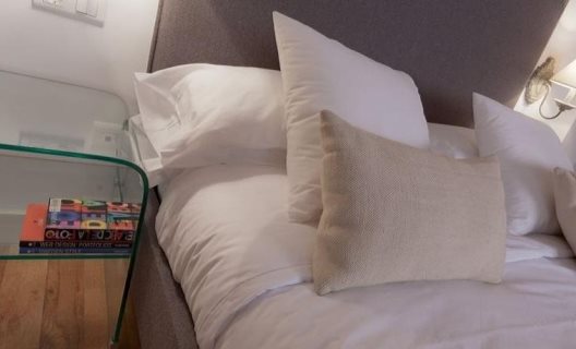 Apartamentos Puerta Catedral Suites Sevilla