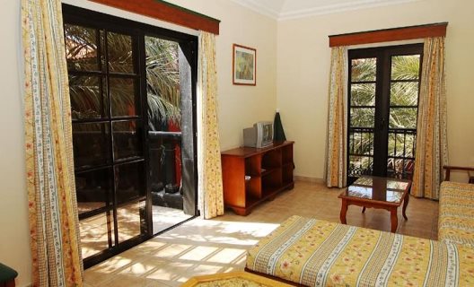 Apartamentos Punta Marina